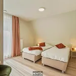 Orion View - Brand New With Swimming Pool