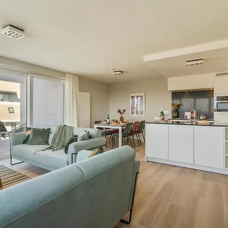 Orion View - Brand New With Swimming Pool *