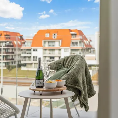 Orion View - Brand New With Swimming Pool *