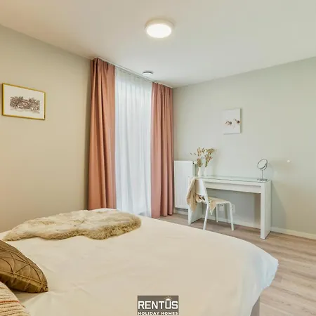 Orion View - Brand New With Swimming Pool *
