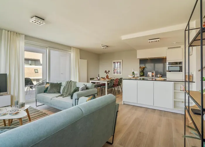 Orion View - Brand New With Swimming Pool *