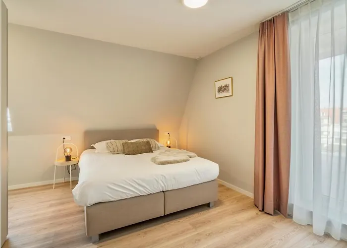 Orion View - Brand New With Swimming Pool *