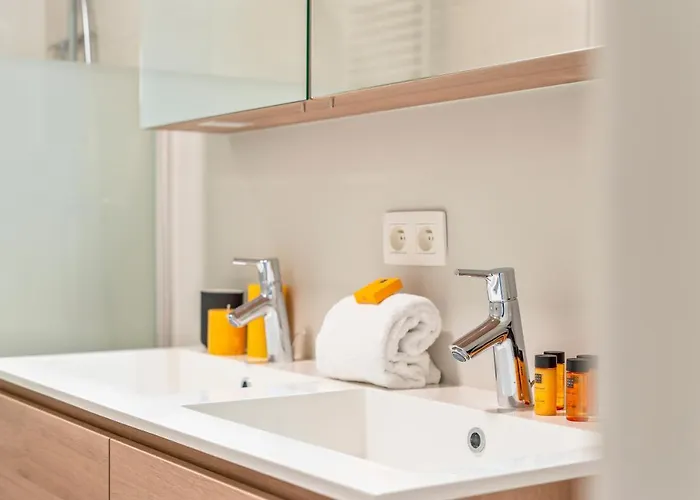 Orion View - Brand New With Swimming Pool Lägenhet *